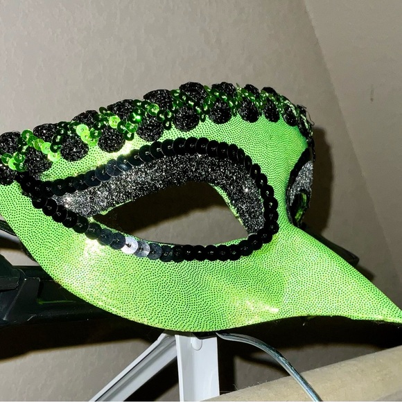 Widmann Venetian Witch Eye Mask - Picture 3 of 4